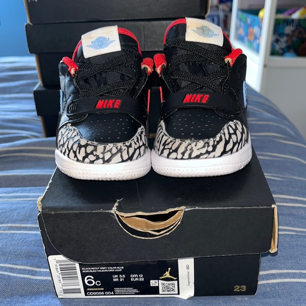 Jordan Legacy 312 Low, Toddler size 6C, fits 1-2 year olds typically.